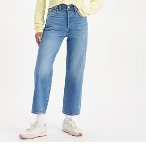 Levi ribcage straight ankle jean